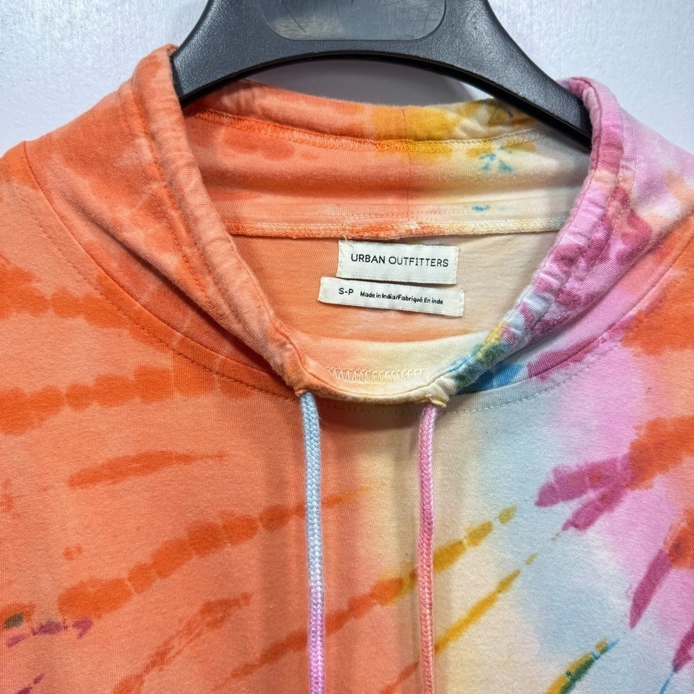 Urban Outfitters Anthropologie Y2K Rainbow Tie Dye Long Sleeve Top Size Small - Picture 4 of 12